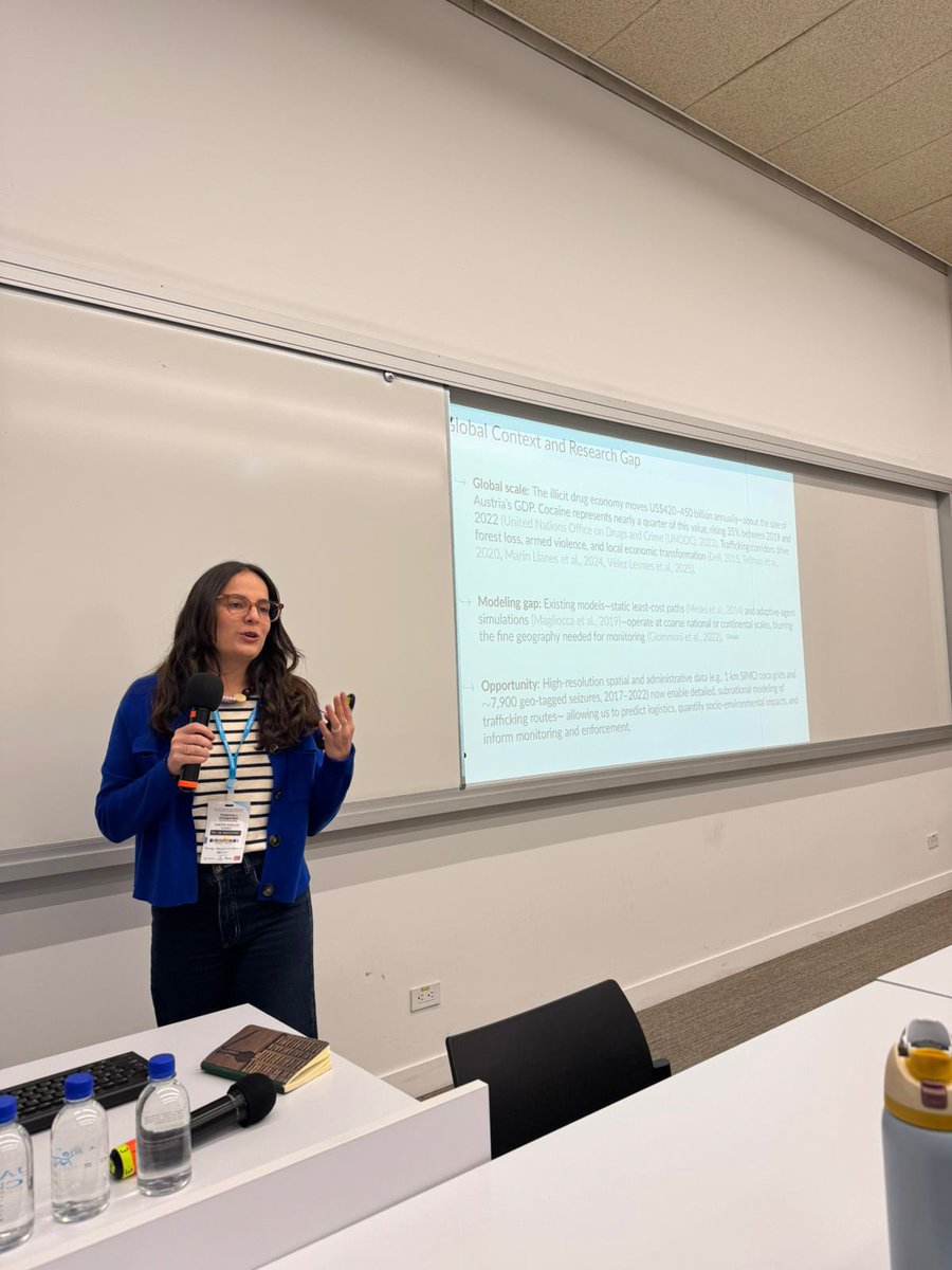 REDESDAL tweet media