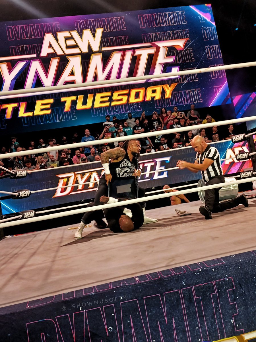_shownusofty's tweet image. bishop kaun the man you ARE!

@thekaun 
#AEWDynamite