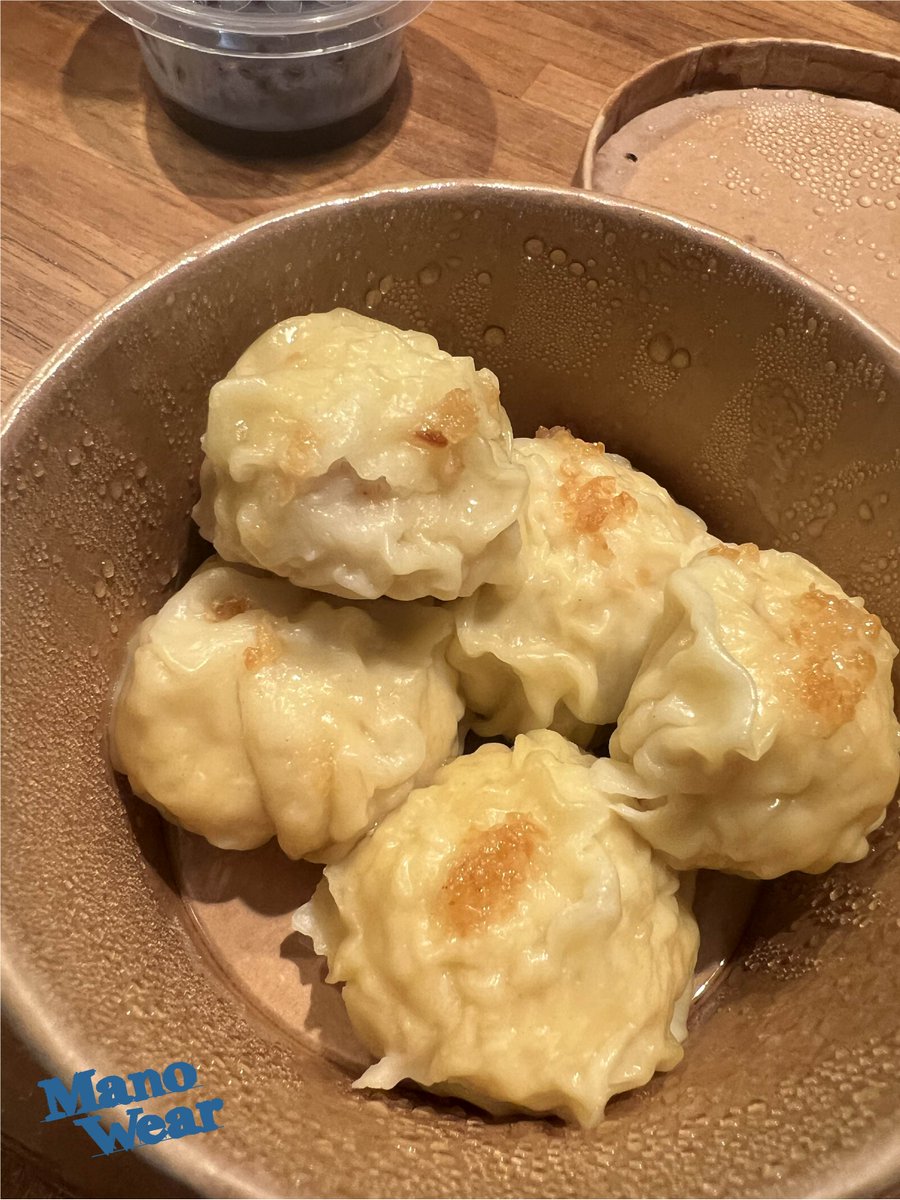 WearMano's tweet photo. #Lunch at #manowear today... ๐
#dimsun #restaurantbangkok #food #mostgorgeousfood https://t.co/wEB5UxkRdb