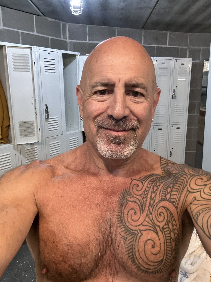 jeffreythomas08's tweet image. Workouts are essential.