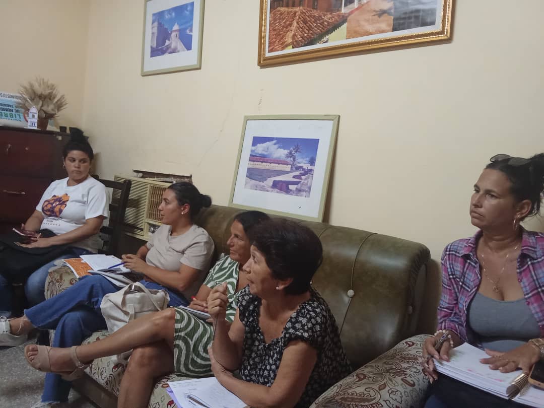 Con la presencia de la Dirección de la Asamblea Municipal y el CAM se realiza intercambio del equipo coordinador de nuestro territorio y el nacional del proyecto de apoyo a la respuesta nacional a la violencia basada en género. #SanctiSpíritusEnMarcha