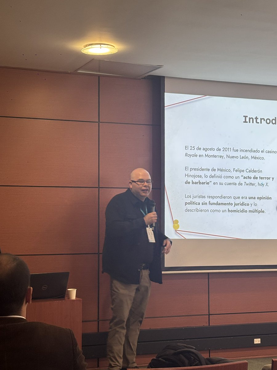 REDESDAL tweet media