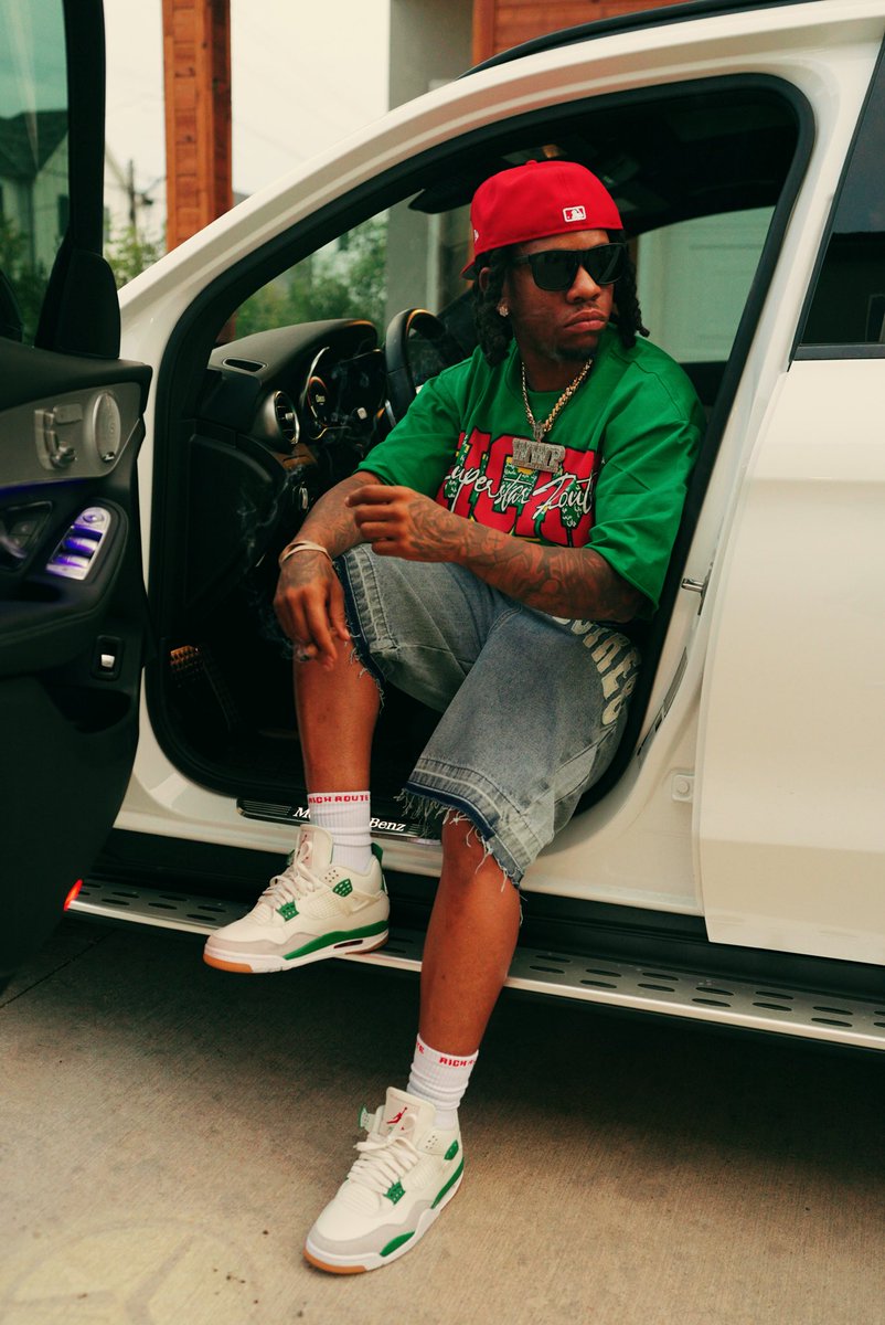 1boopopi's tweet image. Morals &amp;amp; Principles Worth More Than Money - Ⓜ️ #AintTooFarAway