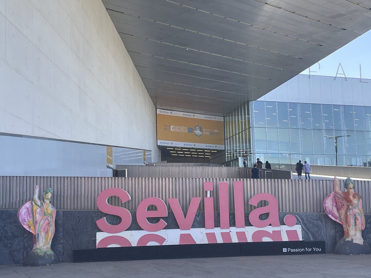 cristobal1309's tweet photo. @UTALaFe participates in the 32nd European Congress of Gene &amp; Cell Therapy (#ESGCT2025) in Seville 🇪🇸, sharing progress in advanced therapies and biomedical innovation. #GeneTherapy #CellTherapy https://t.co/n0XJ8ooTXR