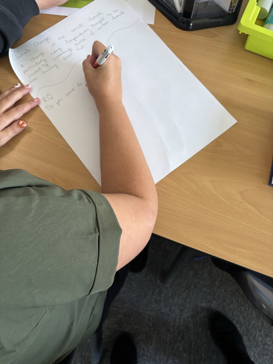 Miss Griffiths tweet media