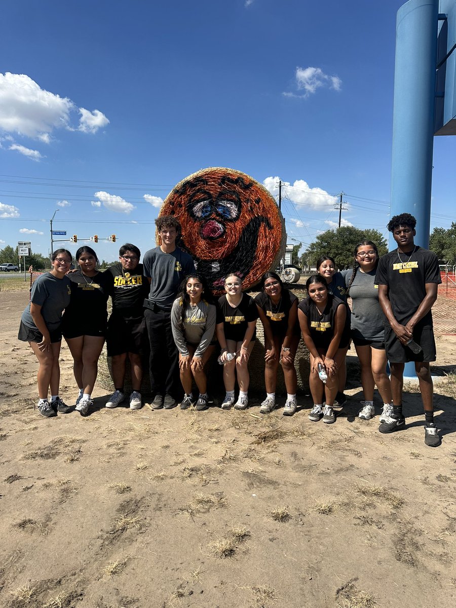 eastcentralATs's tweet photo. September was a busy month with community service, cross country meets, homecoming festivities, and senior night but these kids have showed up each day with great attitudes ready to work! #ECAT #ECAthletics #HornetPride https://t.co/Sy63O61DCE