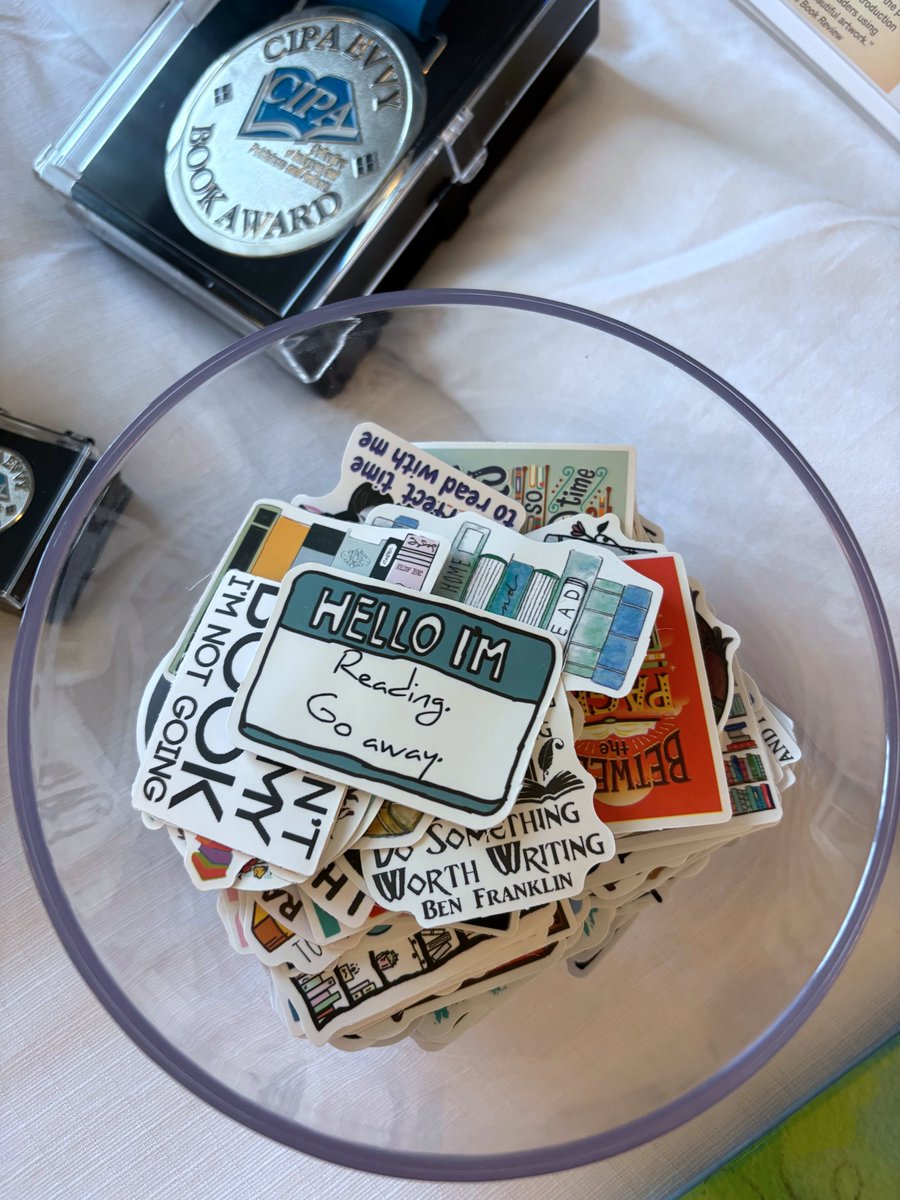RiverletPress's tweet photo. Getting ready for the Mountains &amp; Plains Independent Booksellers Association FallCon in my hotel room. Looking forward to my Author Spotlight, courtesy of CIPA. #AuthorLife, #AuthorSpotlight, #BookSigning, #BookGiveaway https://t.co/KqXElDbPMg