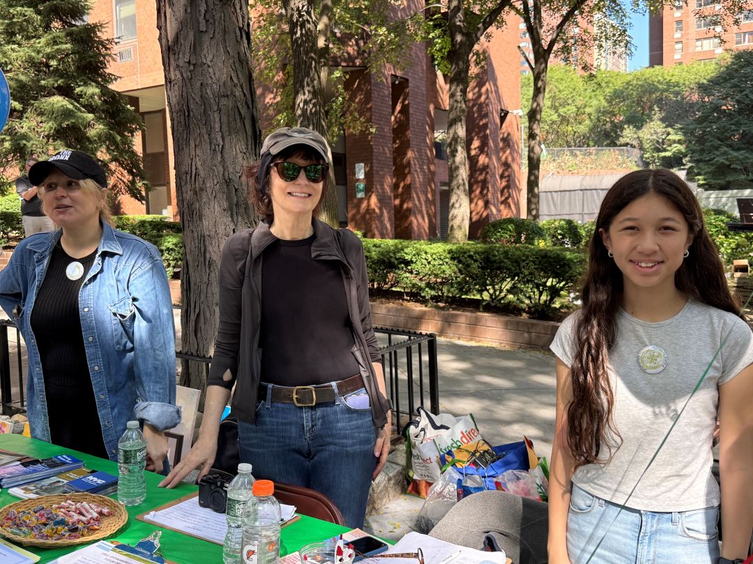 Community Board 8 Manhattan tweet media