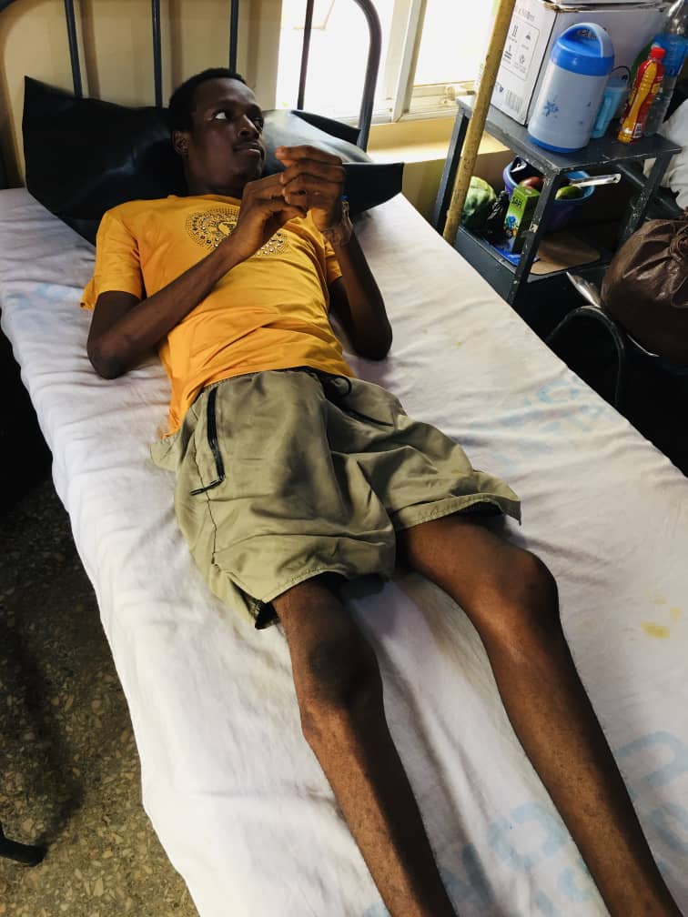 VAINIzexy's tweet photo. Please x family, my classmate is suffering from an affliction and needs money for medications and treatments
Please if you can send money please help us by sharing, liking and re-tweeting... God bless you as you help us.
@Wizarab10 @vdmempire @_belikebaddy @Ekitipikin @PeterObi https://t.co/rXNbqbeY0K