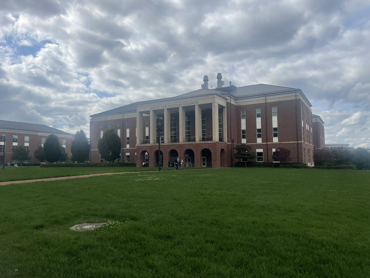 virginiafccla's tweet photo. Thank you very much to all the members of our #FCCLAfamily who attended the #SayYesToFCS College Day at Liberty University yesterday. The #VAFCCLA state officers who were there were so excited to have a chance to get #conneCTEd with you! #FamilyAndConsumerSciences #FCCLA #CTSO https://t.co/ZIGz1yn2MX