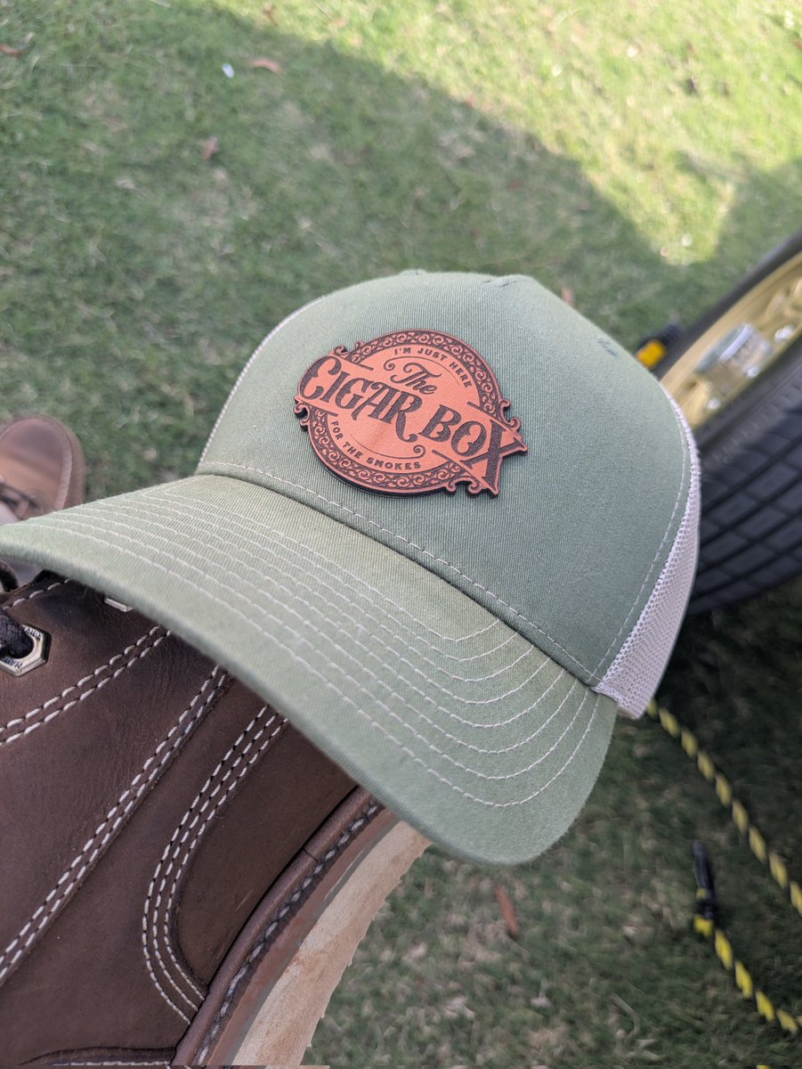mobilecigarbox's tweet photo. Just coolin' until the gates open for tonight's concert https://t.co/NMBC1eavOD
