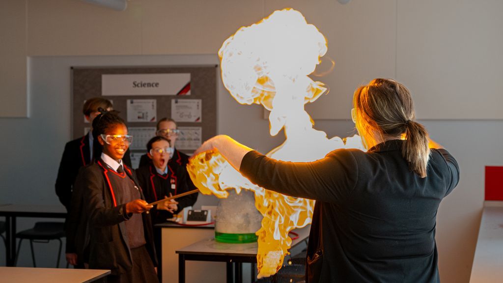 Deyes High School tweet media