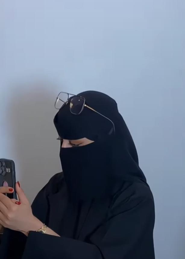 سؤال للجميع:
ما هو اجمل شيء في الزواج !؟