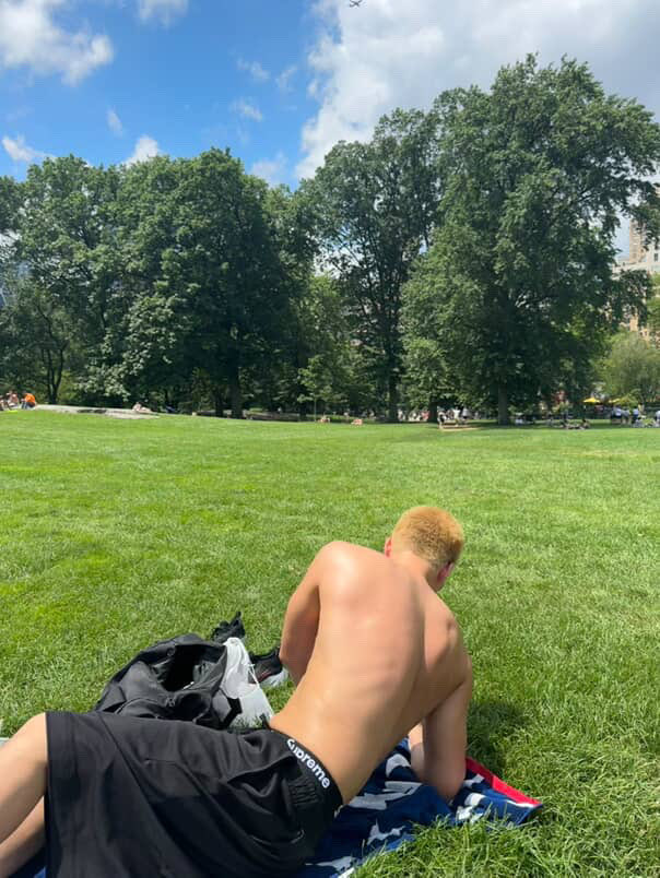 ____ripley's tweet photo. I’m living my best life, getting busy with work but still enjoying life and I didn’t forget all of you who are used to be part of my life before https://t.co/EeNvEM58AW