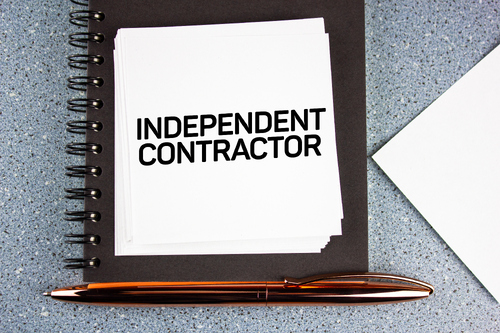 Misclassifying employees as independent contractors can result in expensive consequences if the IRS reclassifies them. Click through to find out more............hubs.la/Q03nkN-S0 #independentcontractor