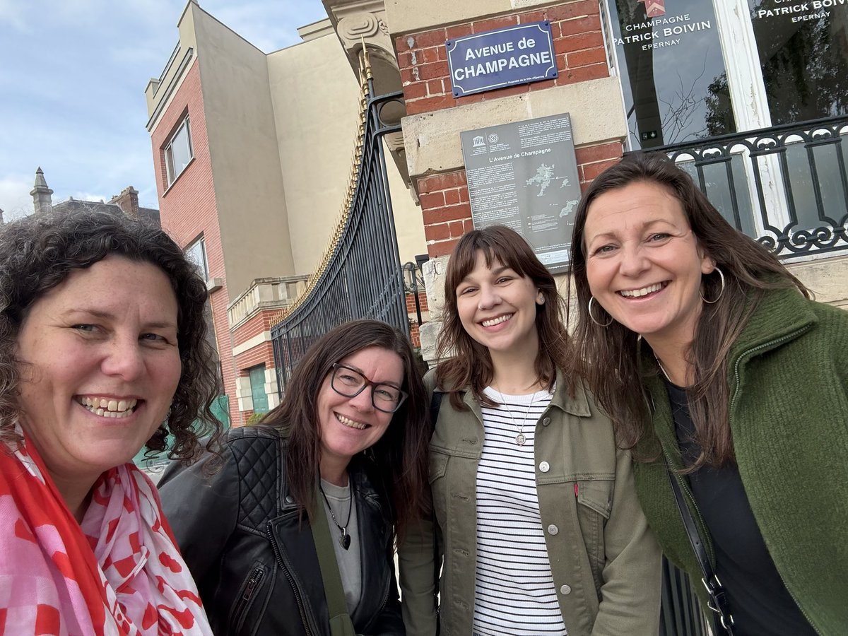 Jennifer Ellis tweet media