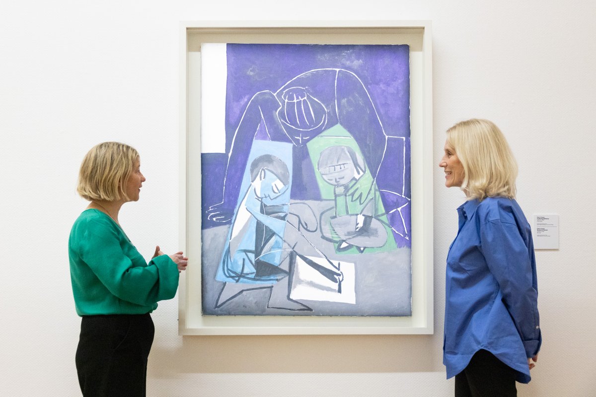 🙌The wait is almost over - Picasso: From the Studio opens here tomorrow morning, and we really hope that you'll love it as much as we do.

🎟️Online booking strongly recommended!
nationalgallery.ie/art-and-artist…

📷Director Dr Caroline Campbell and curator Janet McLean. By Naoise Culhane.