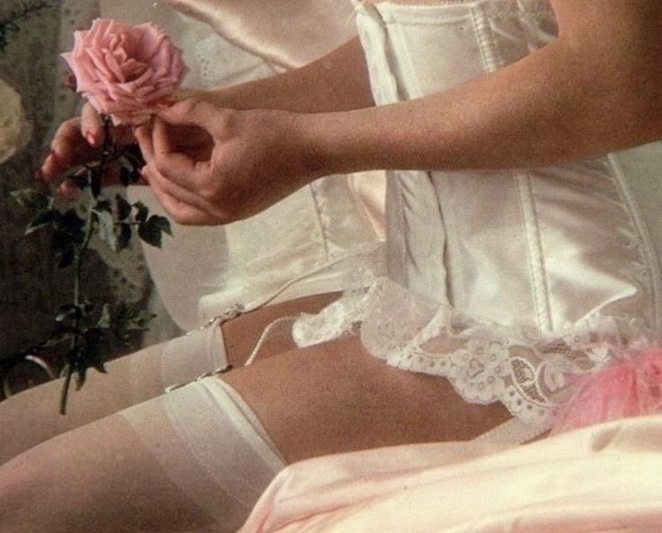 suaverotic's tweet image. 