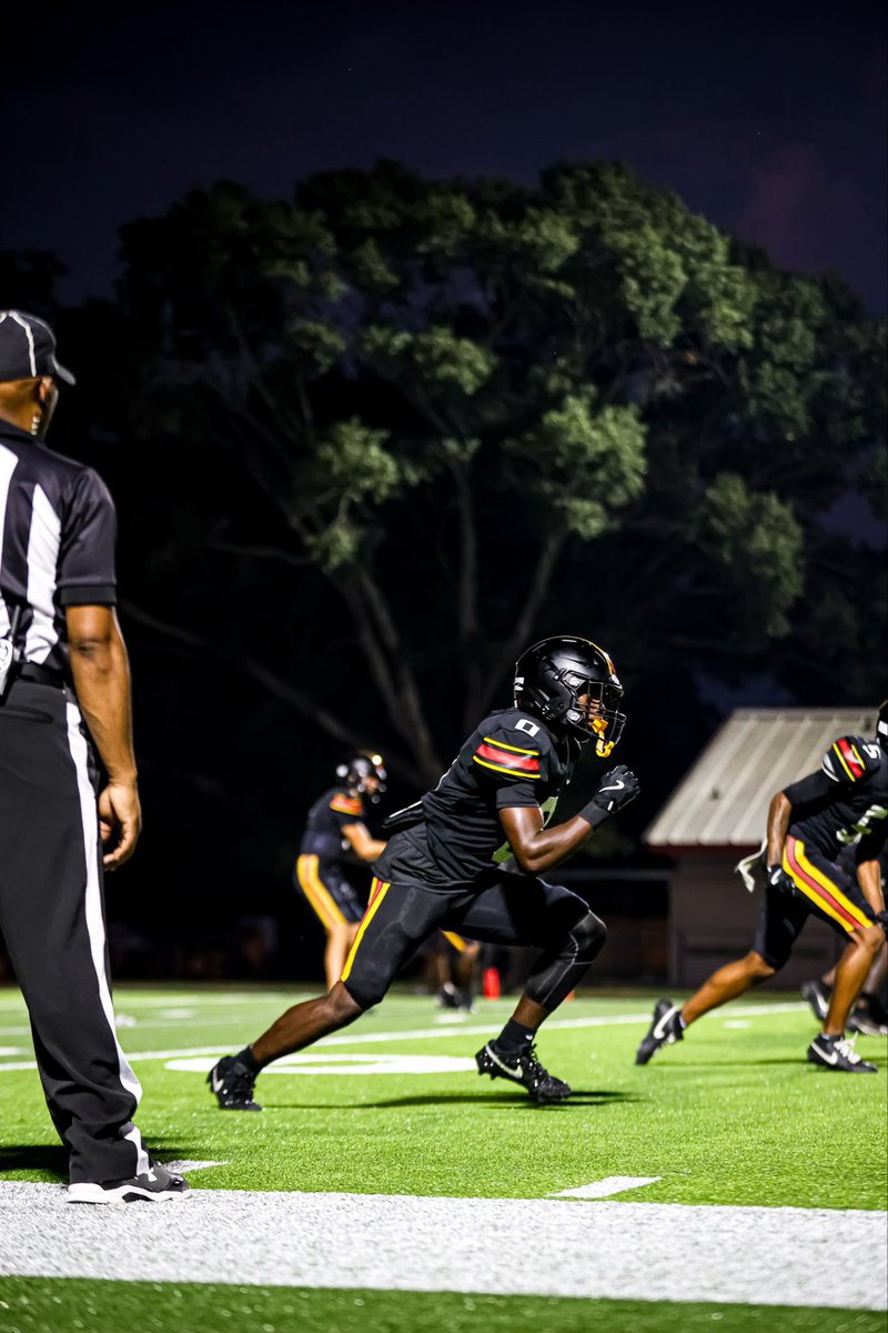 PatrickGales_26's tweet image. Mid season tape‼️ 

hudl.com/v/2Sv9Mi