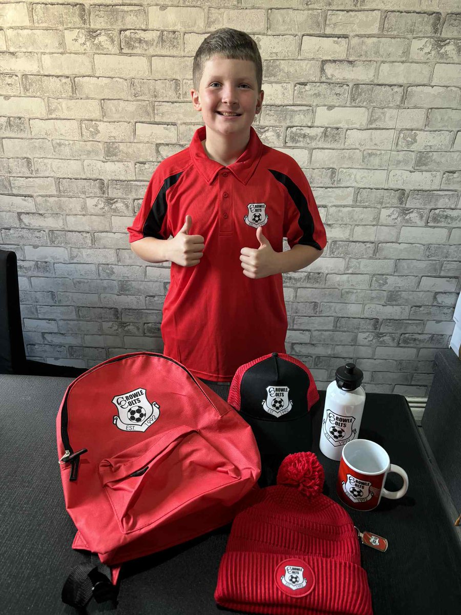 CrowleColtsFC's tweet photo. 𝙍𝙚𝙖𝙙𝙮 𝙩𝙤 𝙙𝙧𝙪𝙢!🥁 
We would like to thank @themerchlabs for their latest act of generosity - kitting out Harley, our official drummer! 👏🏻👏🏻

They have kindly supplied all the merchandise for our latest signing and we can’t wait to hear him at the weekend!

You can access club merchandise here 👇https://t.co/aX1QWtvJEI