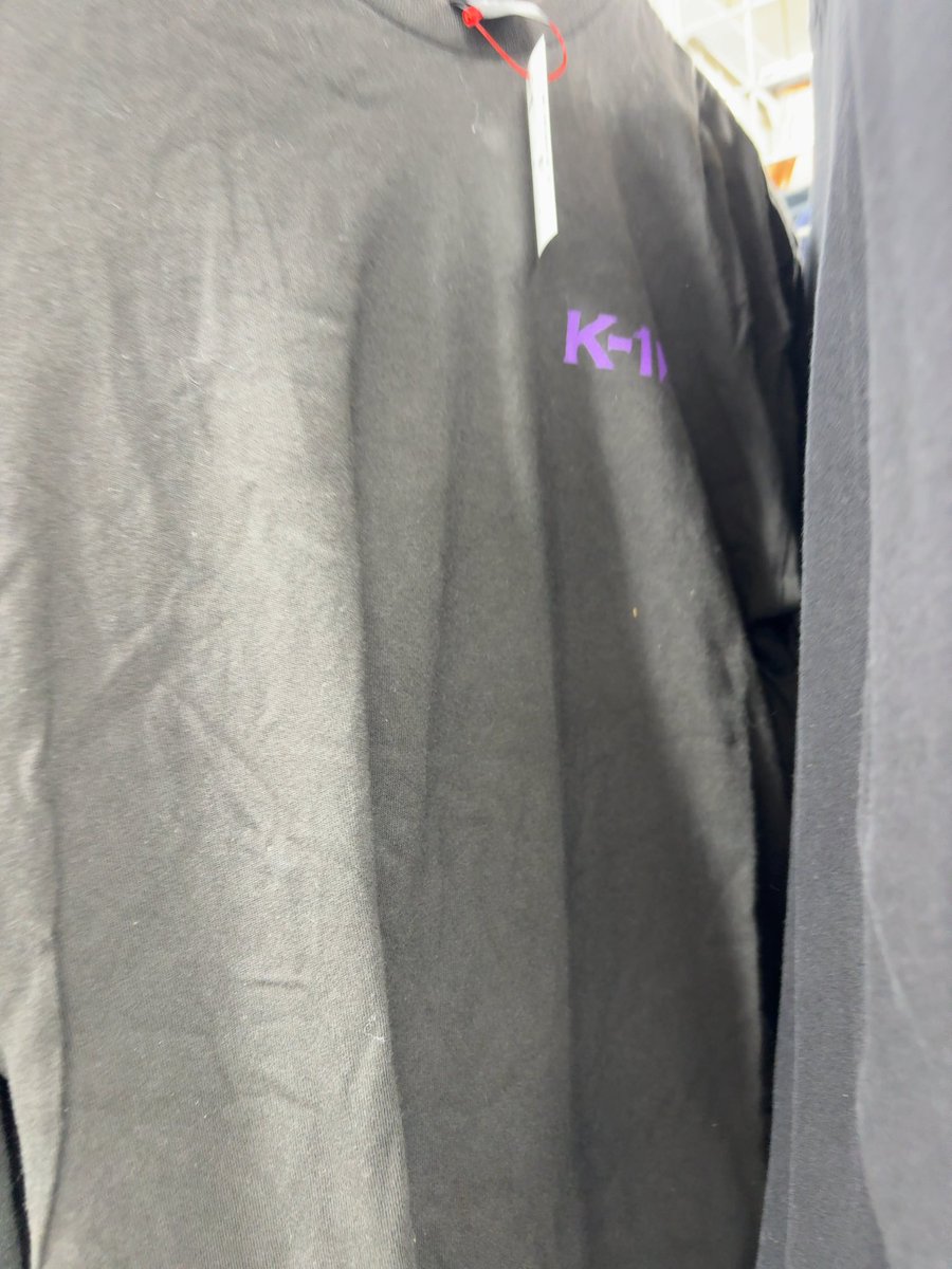 セカストにK-1のTシャツ