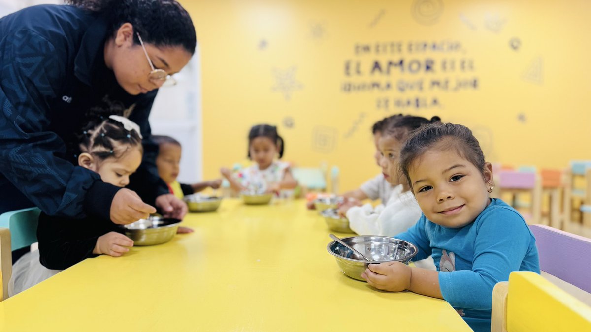 DASEAlcaldiaGye's tweet photo. Transformando espacios en oportunidades. 🌟

El 👦🏻Centro Municipal de Cuidado Infantil Las Orquídeas 👧🏽 no solo cuida, ¡sino que estimula! Cada rincón es un espacio seguro 🛡️, adecuado y diseñado para el desarrollo integral.✌️

#GuayaquilEsDignidad
#ConstruyendoLaCiudadDeTodos 🩵 https://t.co/fxl2QAXoRV