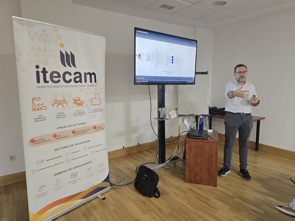 🏢Esta tarde nos hemos desplazado hasta Cuenca para impartir en la <a href="/ceoecuenca/">CEOE CEPYME CUENCA</a> ,el taller ChatGPT Avanzado: Aplicaciones prácticas para mejorar la productividad en las pymes”, organizado por #Itecam como parte de las actividades del proyecto @i4CAMhub,#EDIH dentro de la <a href="/edih_net/">European Digital Innovation Hubs Network</a>