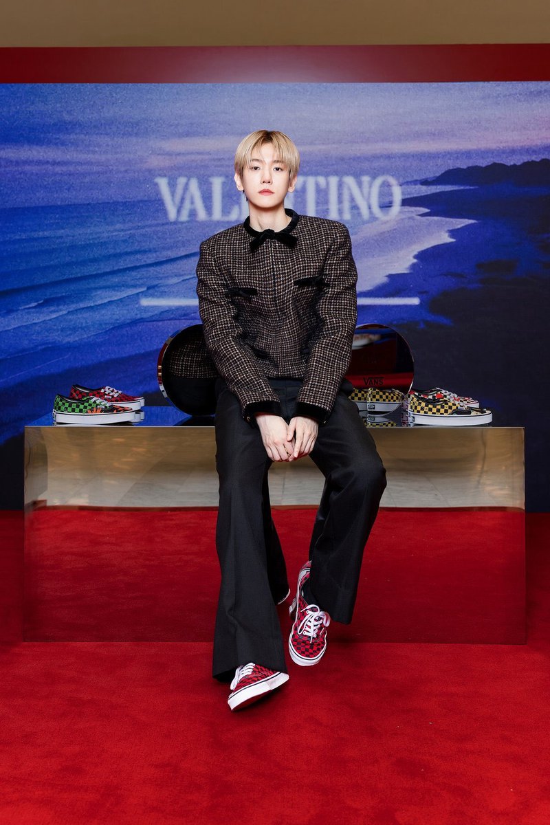 BAEKHYUN. tweet media