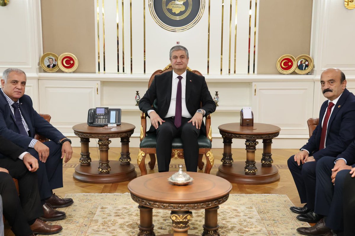 Valimiz Sayın Mustafa Yavuz (<a href="/valiyavuz/">Mustafa Yavuz</a>), Karabük Amatör Spor Kulüpleri Federasyonu Yöneticilerini Makamında Kabul Etti.

Valimiz Sayın Mustafa Yavuz (<a href="/valiyavuz/">Mustafa Yavuz</a>), 06-11 Ekim tarihleri arasında kutlanan Amatör Spor Haftası dolayısıyla Karabük Amatör Spor Kulüpleri Federasyonu