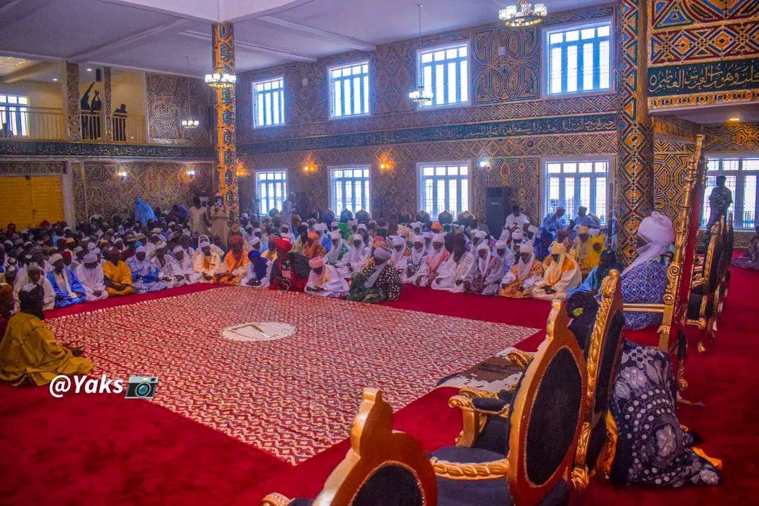Zazzau_Emirate's tweet photo. Yesterday, the newly built Mallam Musa Hall was officially inaugurated to commemorate the 5th anniversary of the ascension of His Royal Highness, the Emir of Zazzau, Mallam Ahmed Nuhu Bamalli, CFR, LL.D, to the exalted throne of Zazzau. https://t.co/v6sj0Om4FH