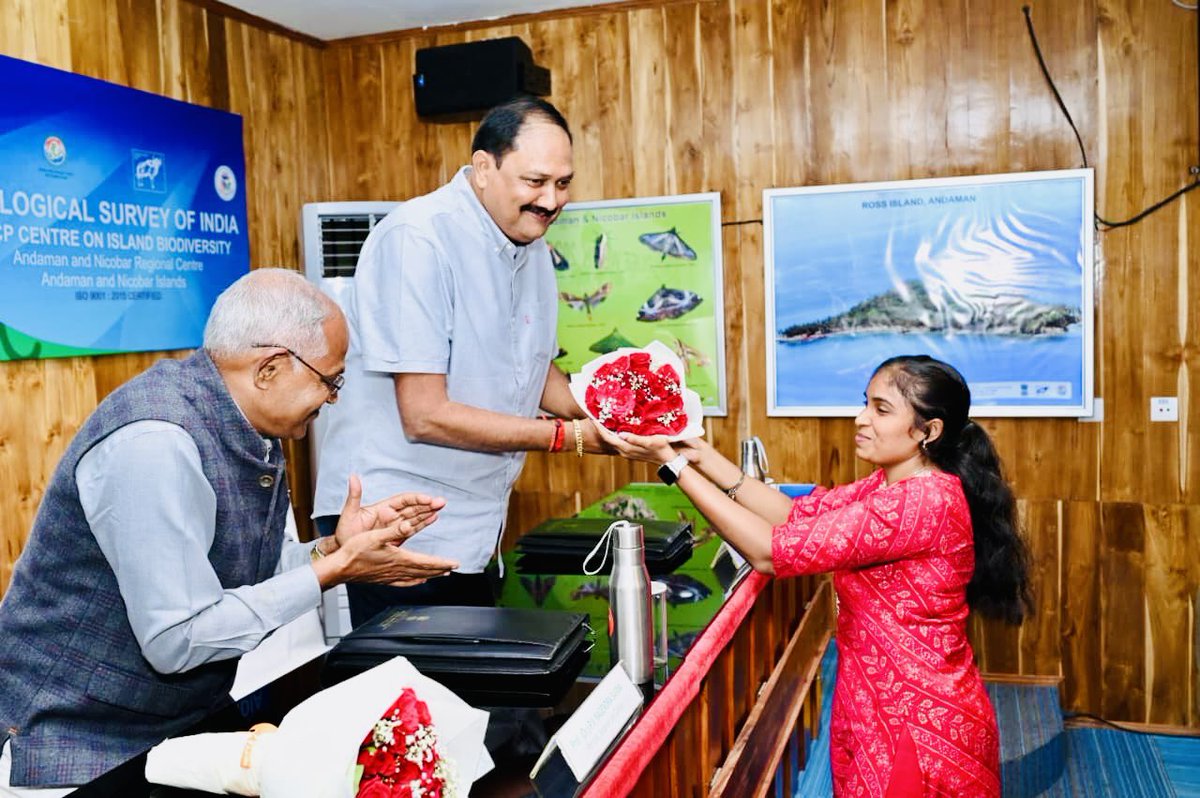 MVinodbjp's tweet photo. Honoured to be the Guest of Honour at the Valedictory Function of Wildlife Week 2025 at the Zoological Survey of India. Distributed participation certificates and shared thoughts on Wildlife Conservation and Human–Wildlife Coexistence.
@26a3a840eb2e428
#WildlifeWeek2025
#AATO https://t.co/M6uATYpvpC