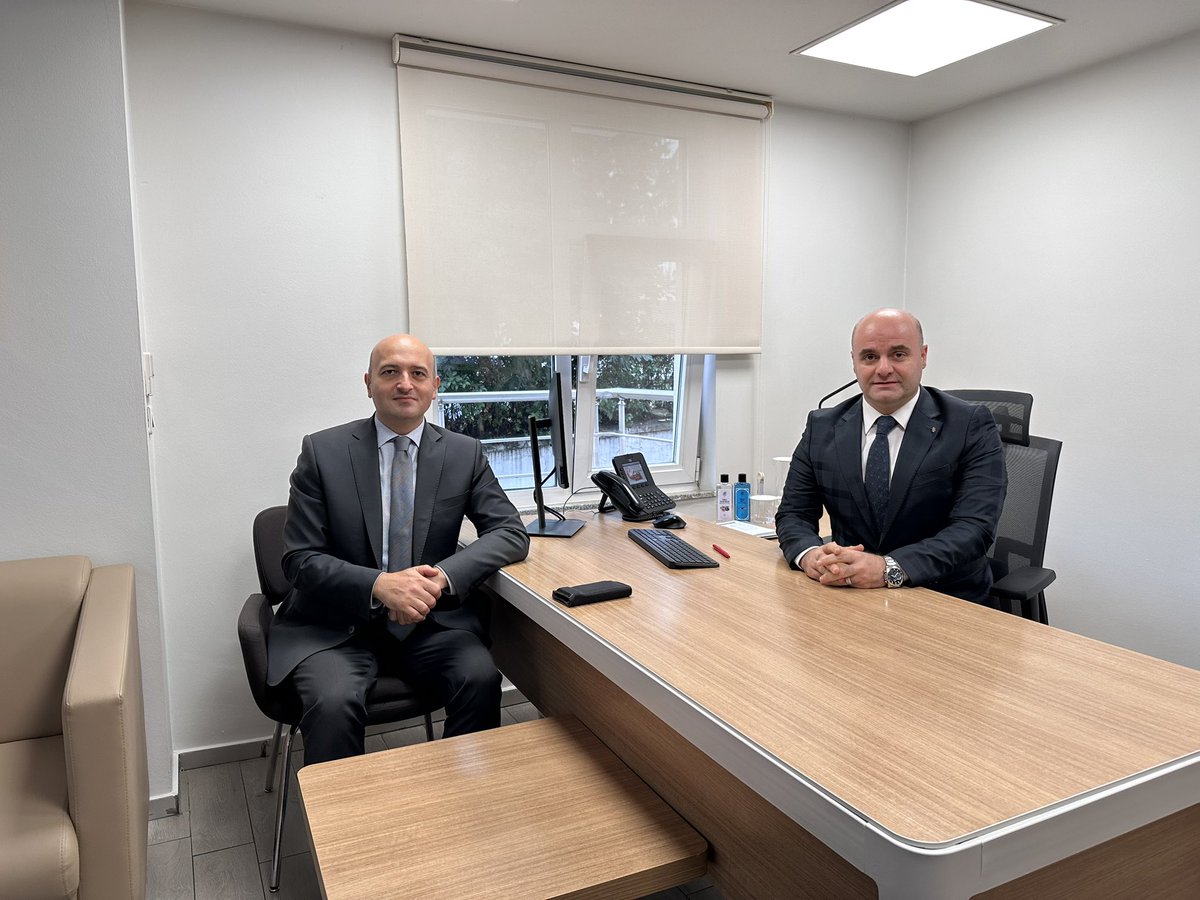 Kaymakamımız Haluk KOÇ, Ziraat Odası Başkanı Ender ÇEŞME ve Ziraat Bankası Malkara Şube Müdürü Abdülkadir KONUR’a iadeiziyarette bulundu.