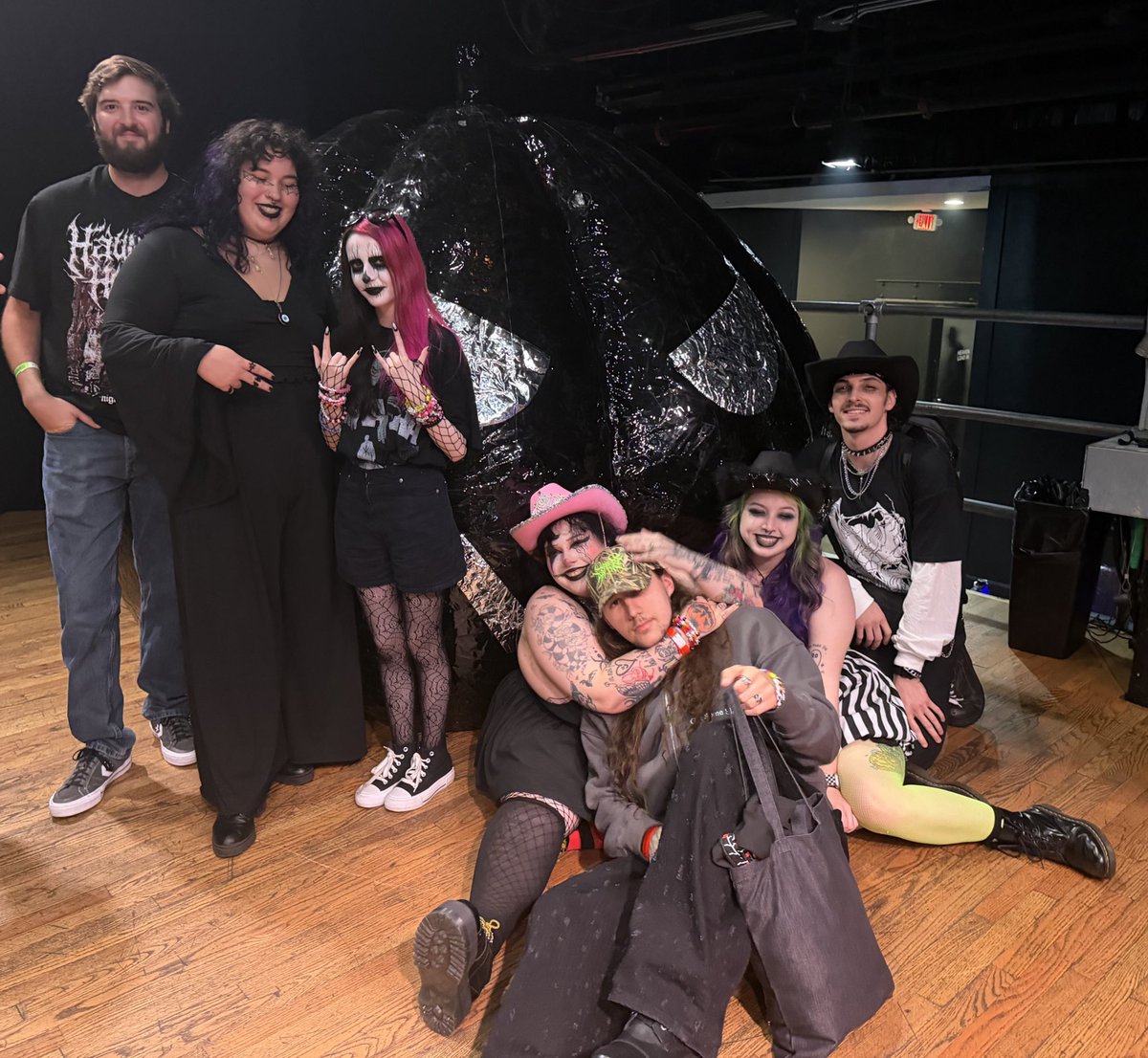 dualtonedburps's tweet photo. a very happy #corpsetwtselfieday to all who still celebrate 😭
@Corpse_Husband @Corpse_Husband 

HH Gang i miss u already <3 https://t.co/uuSYeDAxxn