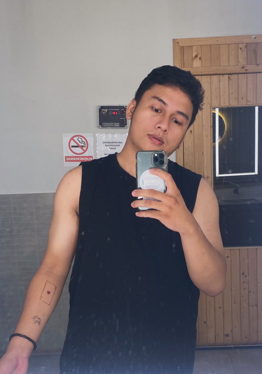 nomadicfeasts's tweet image. Kalau ada 9 nyawa....