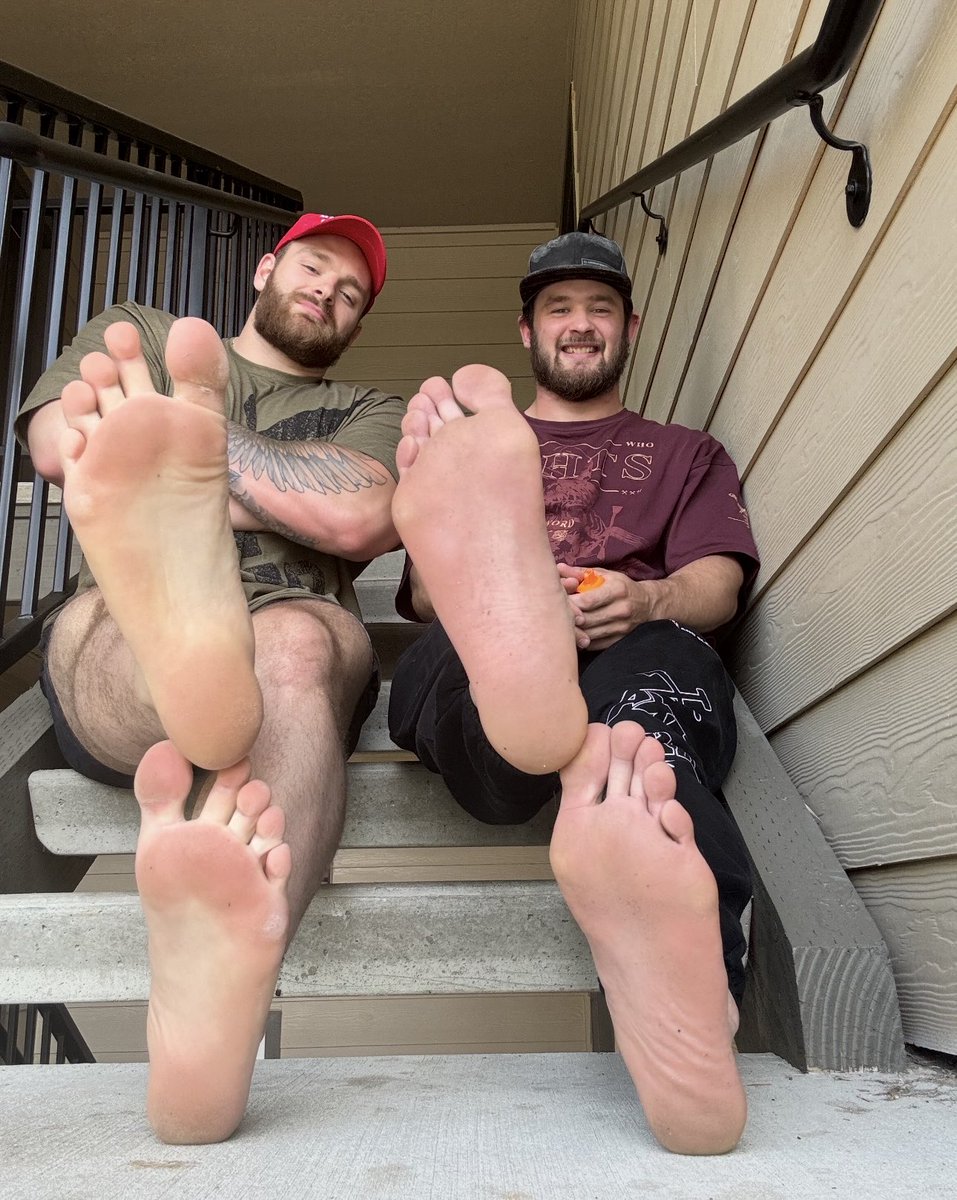 Me and <a href="/bigbossalpha69/">Big Boss Alpha</a> will be live all day today for shows/customs! DM me 😈
10-8-25