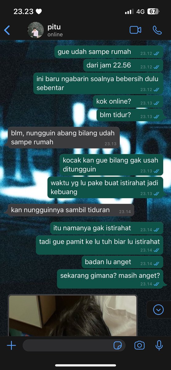 alamorthh's tweet photo. ajaspitu (kalo) udah balikan, a markohm one tweet au⭐️ https://t.co/kZhokj6Ca1
