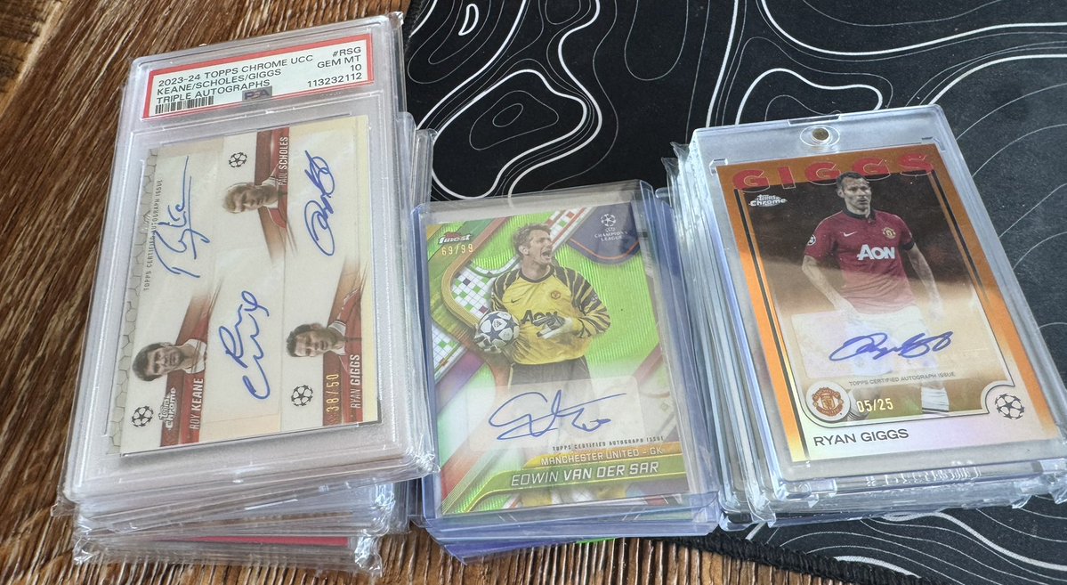 thy_pitchwizard's tweet image. 🚨 SOCCER CARD SALE 🚨
While we wait for European WC qualifiers …
Let’s attempt to sell some of my collection - mostly Manchester United (they’ll be some surprises as well).
I will post cards on this message thread around 7-8 PM ET. Tell your friends !!!
Note : everything…