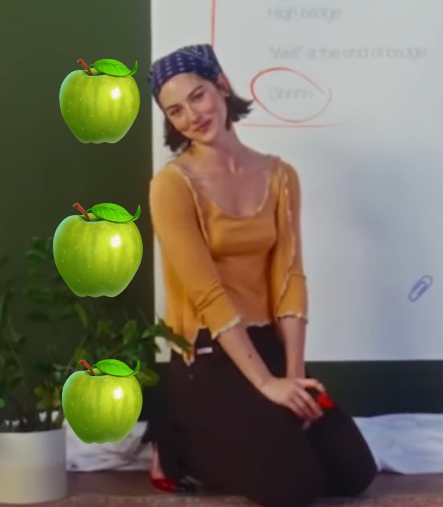 three apples tall