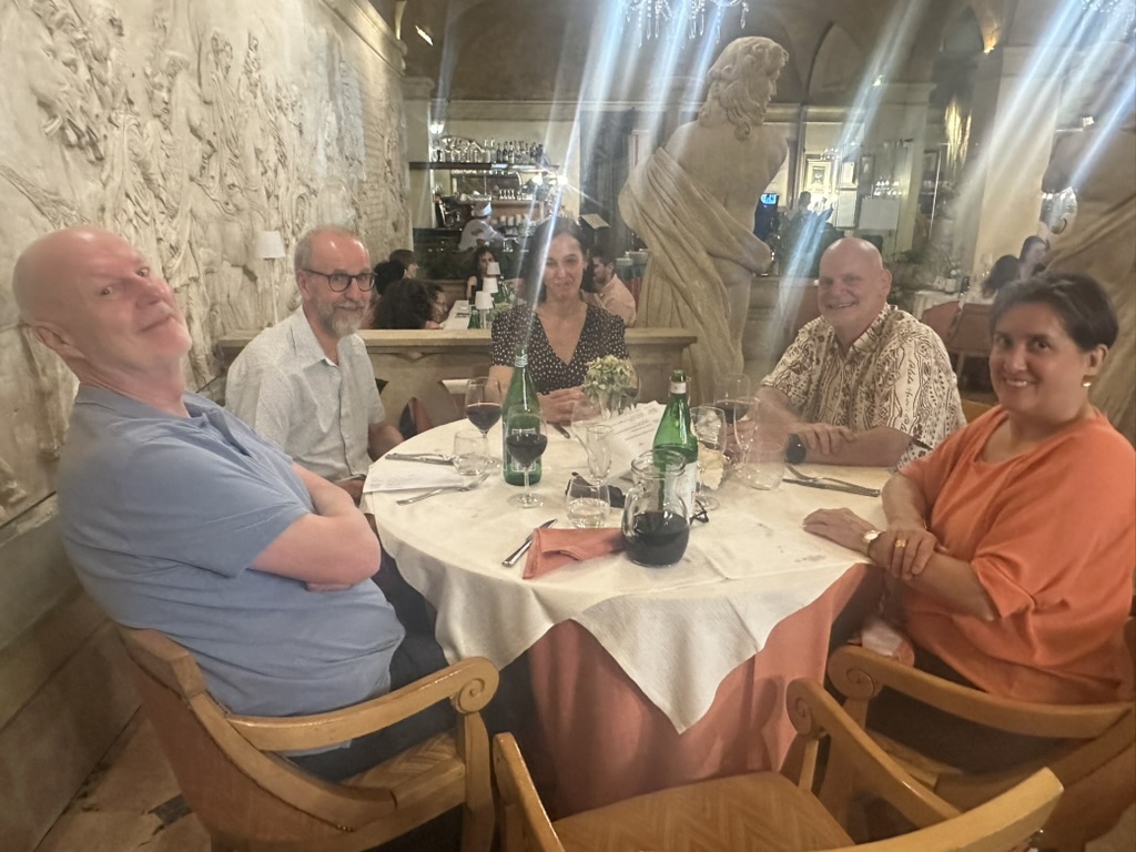 SocietyTextDiscourse tweet media