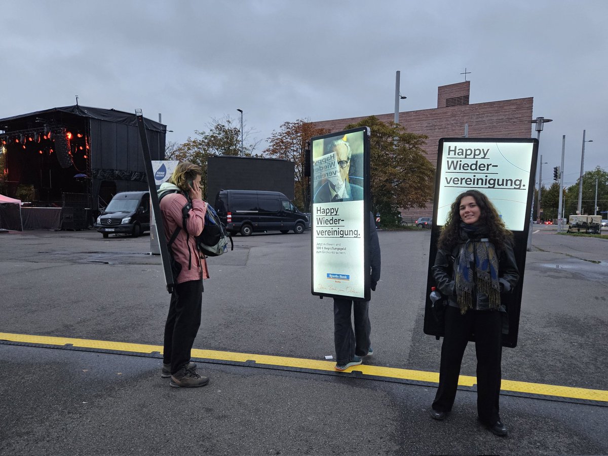 Heute ist es die Werbeaktion einer Bank, morgen wird hier der Grundstein fürs Leipziger Freiheits- und Einheitsdenkmal gelegt.