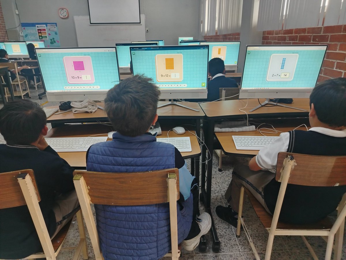 Rosalía Zárate R. Pedagoga tweet media