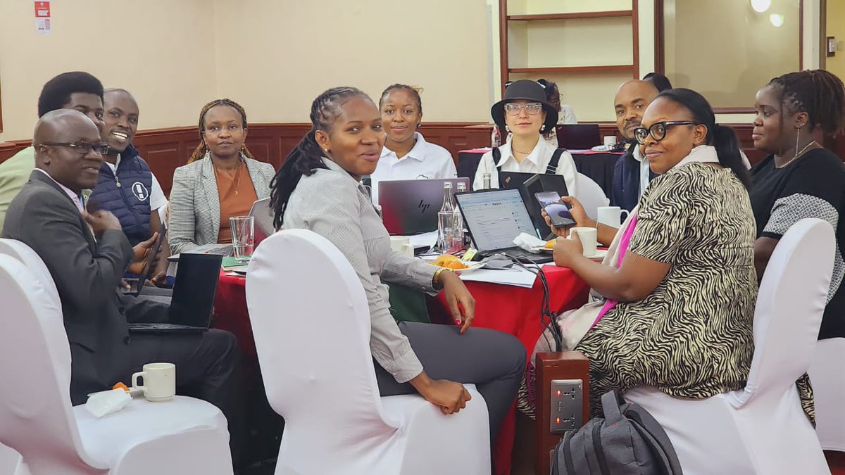 VSOKenya's tweet image. The Ministry of Labour & Social Protection is reviewing Kenya’s National Volunteerism Policy (2016). VSO & VIO Society of Kenya are contributing through the Working Committee to align it with current priorities. A stronger future for volunteerism! #Volunteerism #VSO