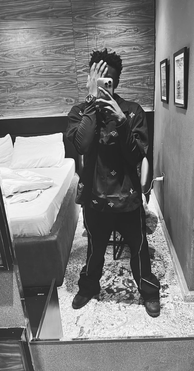 Meech † tweet media
