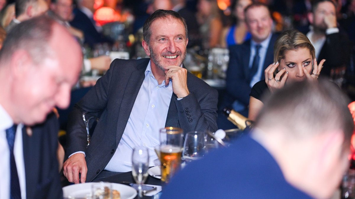 beerandpub's tweet image. This is what the beer and pub sector is all about. 🍻
A huge thank you to everyone who joined us for last night’s Annual Dinner at the stunning @RoyalArmouries venue in Leeds. Together, we celebrated the inspiring stories, people and products that make our industry one of the…