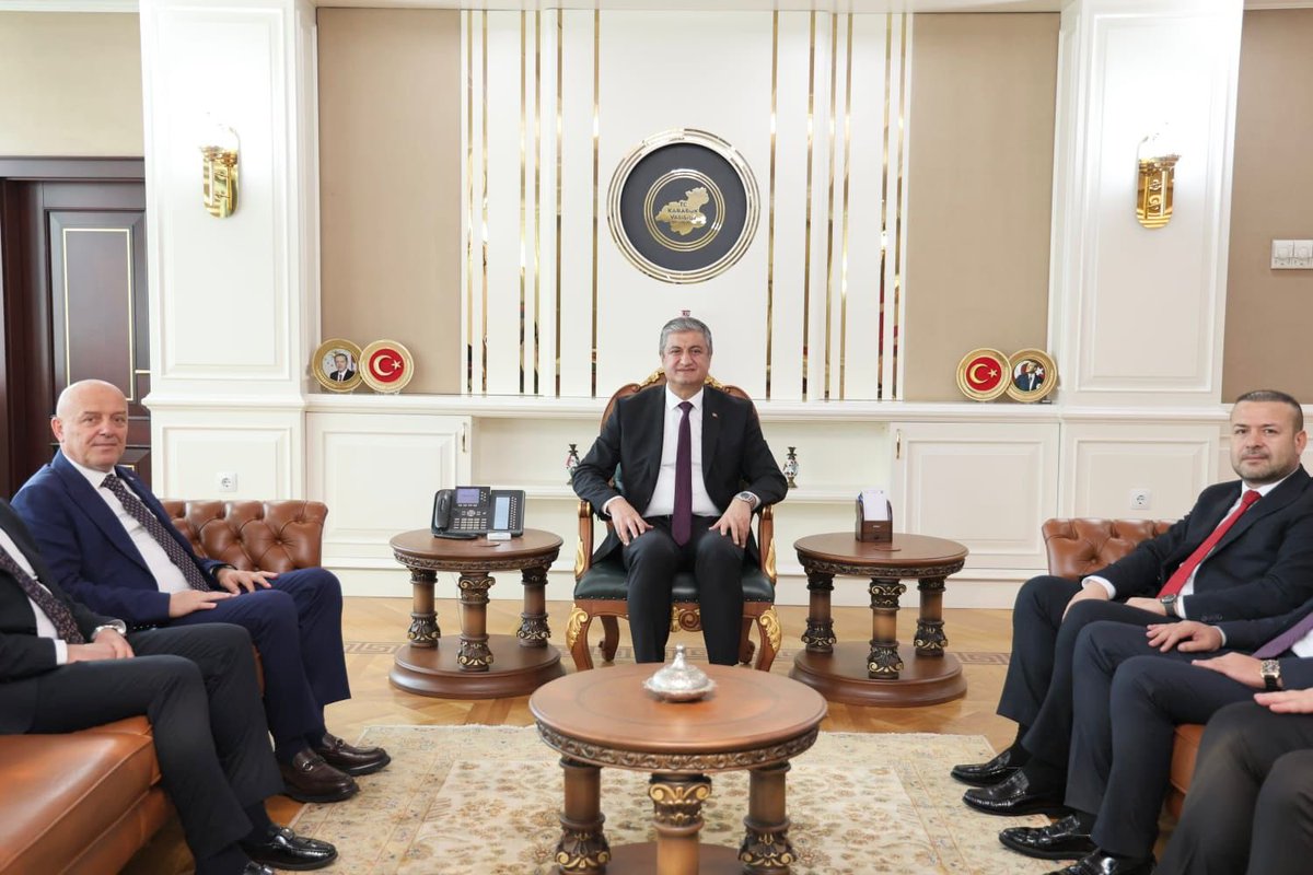 Valimiz Sayın Mustafa Yavuz (<a href="/valiyavuz/">Mustafa Yavuz</a>), Özçelik-İş Sendikası Karabük Şubesi Başkan ve Yönetimini Kabul Etti.

Valimiz Sayın Mustafa Yavuz (<a href="/valiyavuz/">Mustafa Yavuz</a>), 21 Eylül 2025 tarihinde gerçekleştirilen Özçelik-İş Sendikası Karabük Şubesi 10. Olağan Genel Kurulu’nda güven tazeleyen Şube