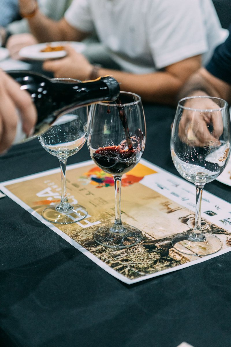 Fotones que nos llegan del showcooking en directo de la mano del chef Javier Morales durante <a href="/fercatur_cr/">FERCATUR</a> 2025 🤩 #showcooking #gastrowinelovers #fercatur #fercagourmet #ciudadreal #maridajes #dominiodellinze