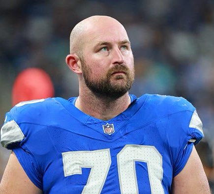 BREAKING: The Lions have signed OL Dan Skipper to the Active Roster, per the team