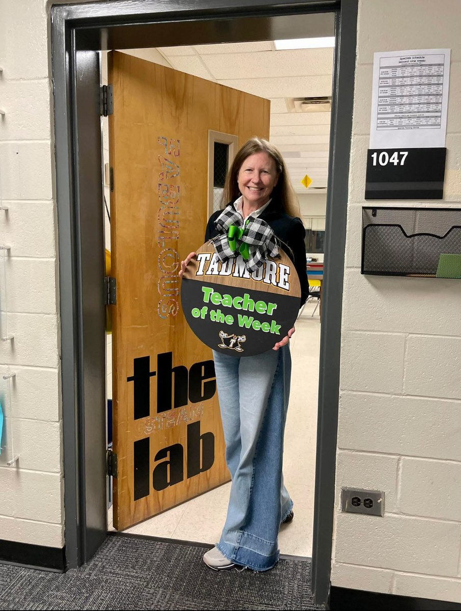 Our teacher of the week is the fabulous Ms. Egan! Her STEAM class fosters our students’ creativity and curiosity daily. Our Raiders love the STEAM lab and all of the fun it provides!
