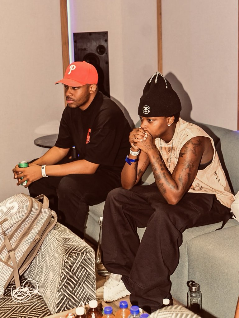 Phonixthecool tweet media