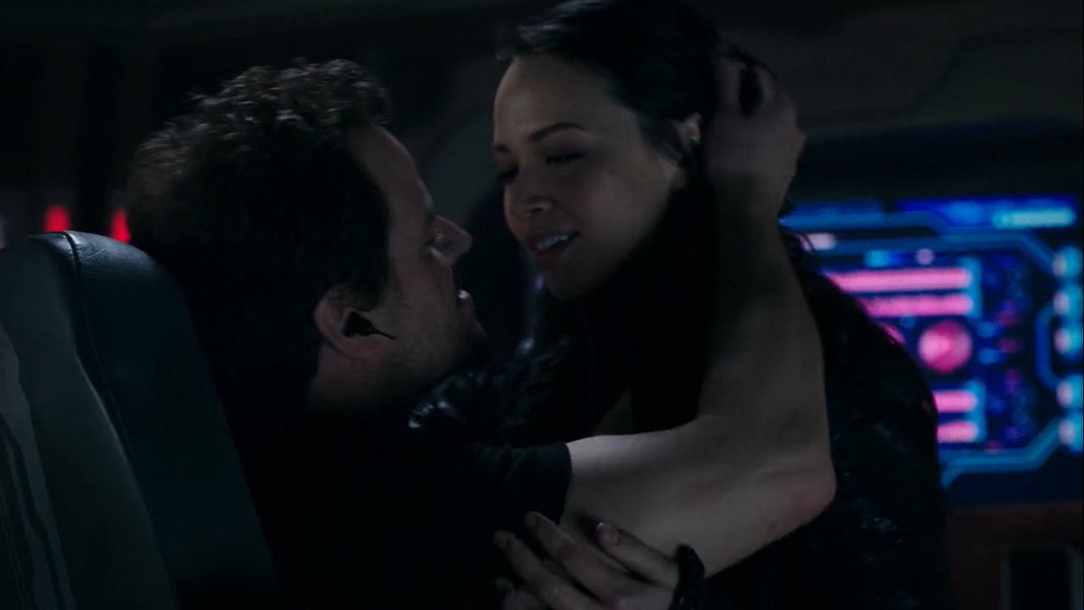 darkmatterfan3's tweet photo. ๐๐ : ๐ฆ๐๐๐ณ๐ณ ๐๐ผ ๐ฆ๐๐ฒ๐ฎ๐น, ๐ฃ๐ฒ๐ผ๐ฝ๐น๐ฒ ๐๐ผ ๐๐ถ๐น๐น (๐ฎ๐
๐ฌ๐ด) #9
๐๐ถ๐ฟ ๐ฑ๐ฎ๐๐ฒ: Aแดษขแดsแด 19, 2016
#DailyDarkMatter #DarkMatterSeason2 #CanadianScifi #RazaCrew #Scifi #stufftostealpeopletokill #Melissaoneil #anthonylemke #DarkMatter https://t.co/7o9r88ptFu